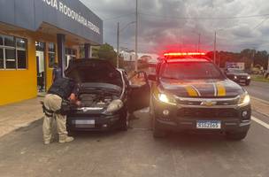 PRF prende foragido da Justiça e recupera veículo roubado em Teresina (Foto: Divulgação)