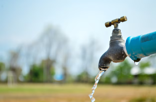 Tarifa social de água avança e pode garantir desconto de até 50% para famílias (Foto: Divulgação)