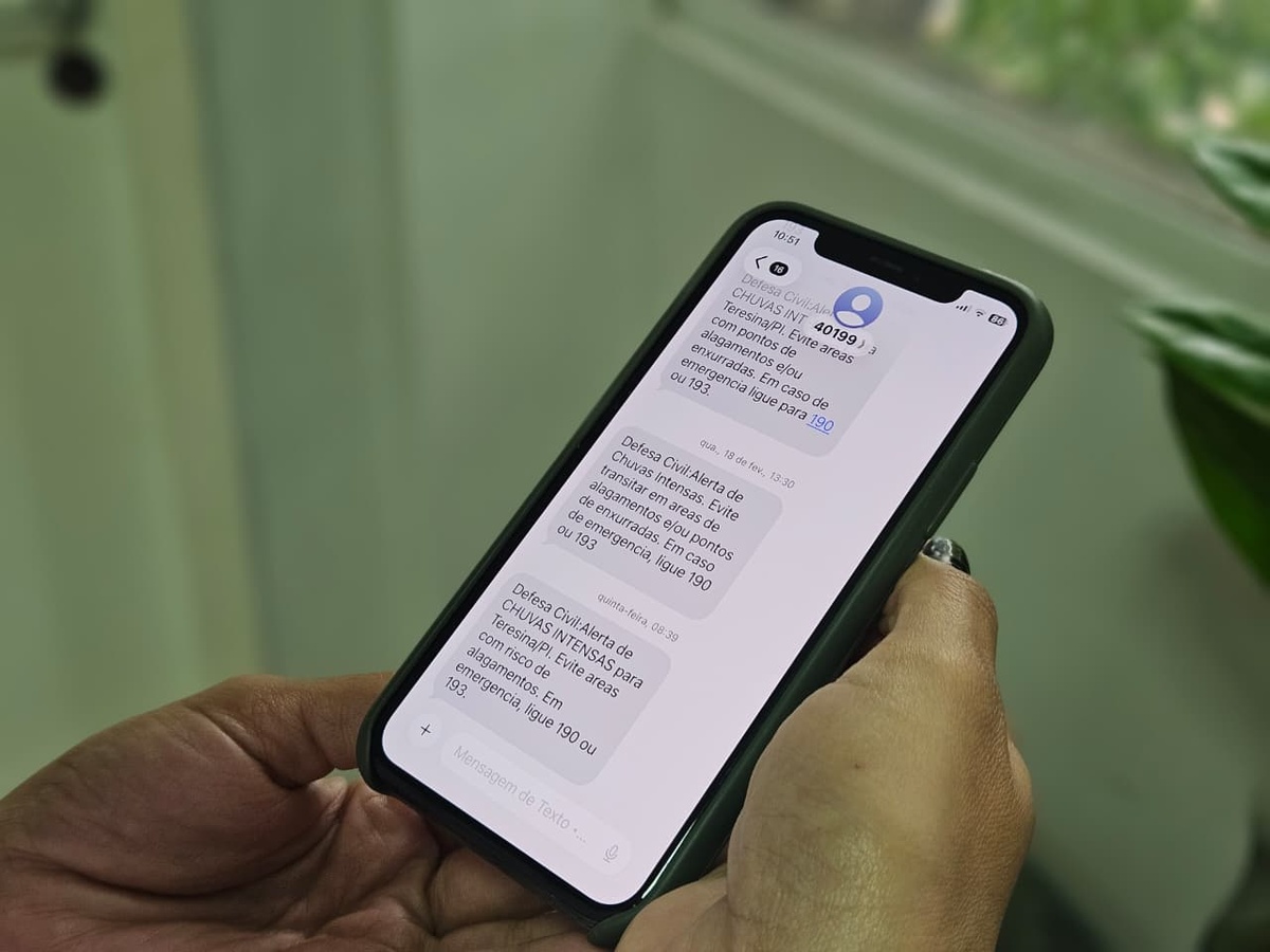 Veja como receber alertas e acionar atendimento em emergências durante as chuvas