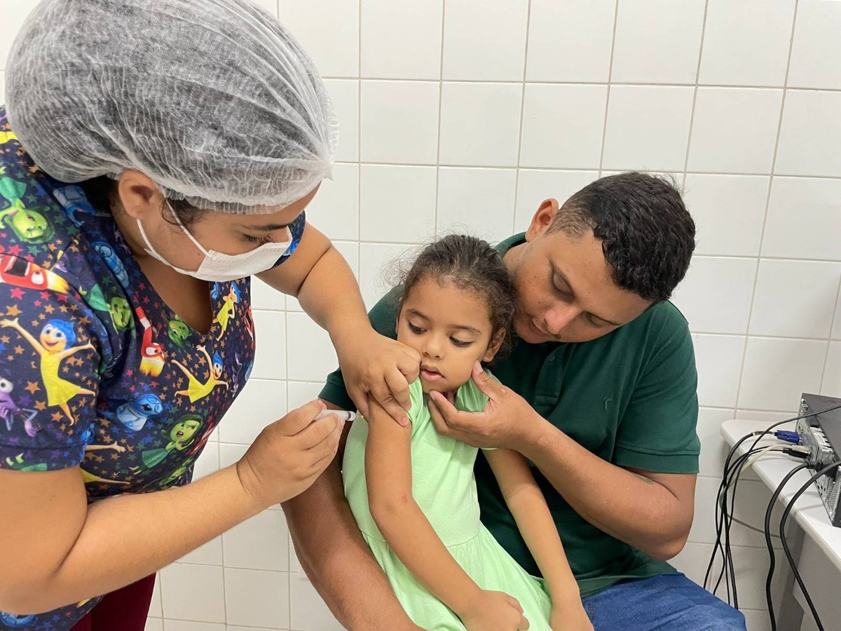 FMS realiza Dia D de vacinação contra a gripe na zona rural em Teresina