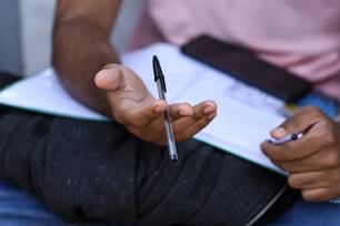 Prazo para pedir isenção da taxa de inscrição no Enem começa no dia 13 (Foto: Marcelo Camargo/Agência Brasil)