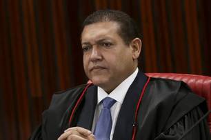TSE elege piauiense Nunes Marques presidente da Corte; Mendonça será vice