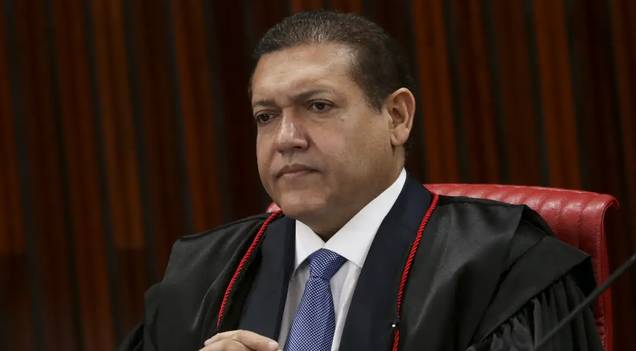 Fachin nega suspeição de Kassio para decidir sobre CPI do Master