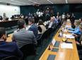 Pedido de vista adia votação da PEC do fim da escala 6X1