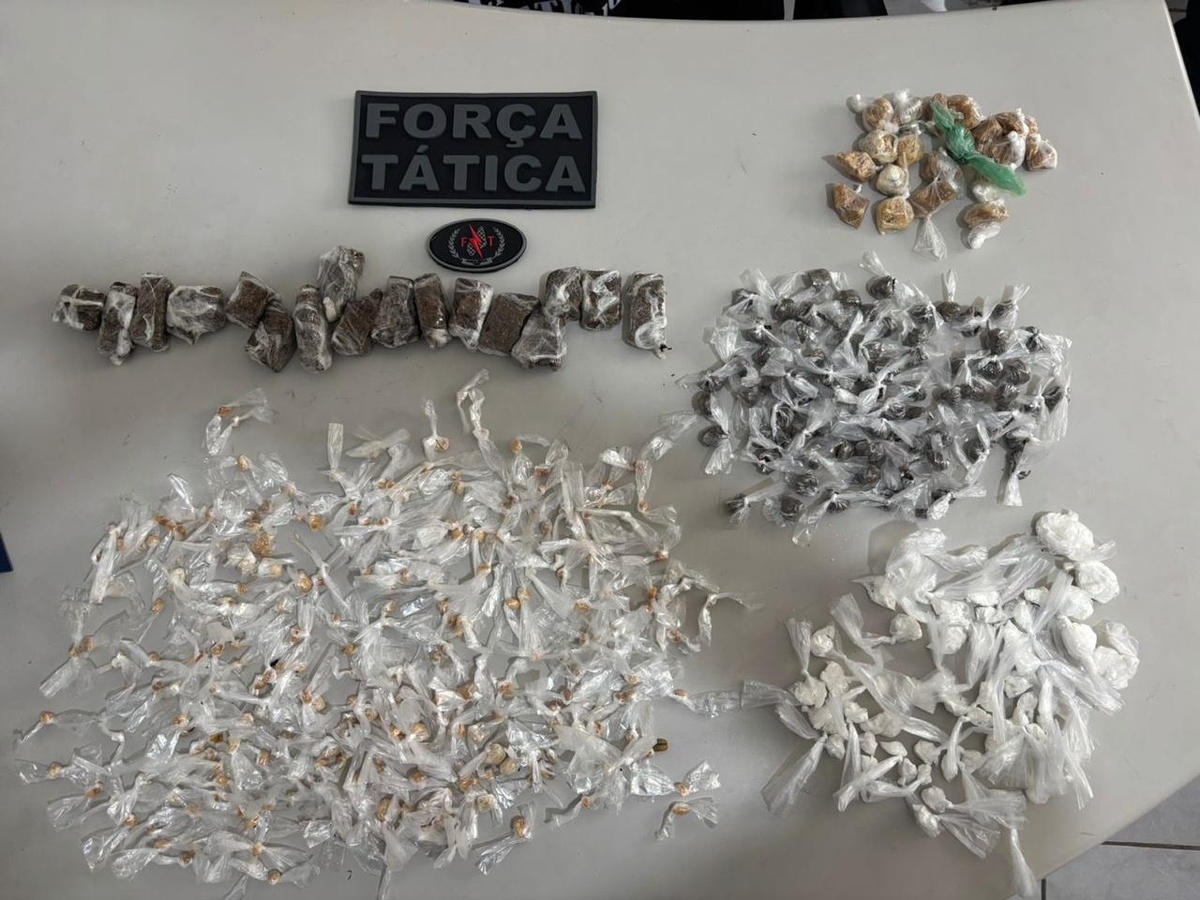 Polícia Militar apreende drogas em imóvel abandonado em Teresina