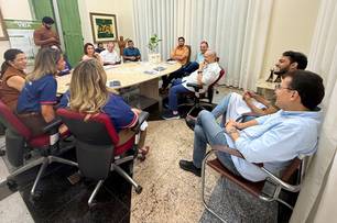 Prefeitura de Teresina presenteia recém-nascidos com mudas de árvores frutíferas