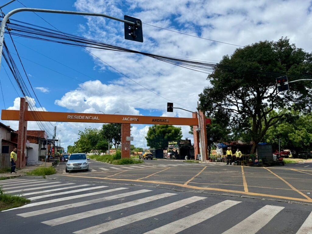 Teresina recebe novos cruzamentos semafóricos após estudos técnicos da STRANS