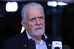 Apuração da PF acusa Jaques Wagner de receber vantagens; senador nega