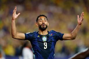 Brasil vence Haiti e desencanta na Copa do Mundo