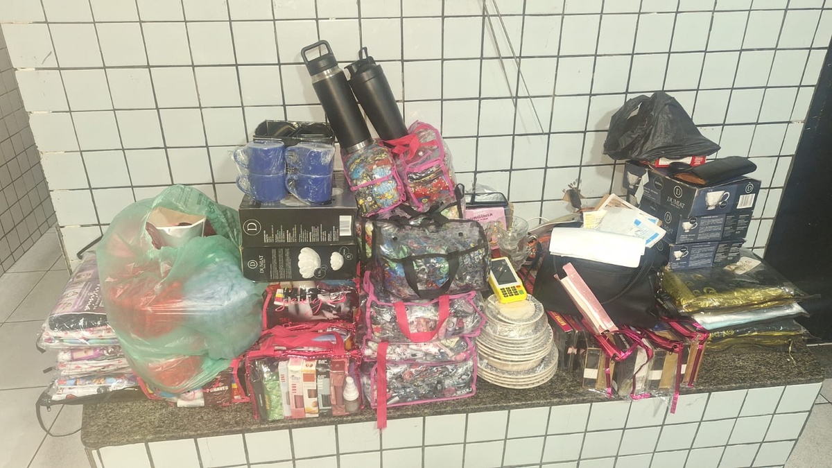 Dupla suspeita de aterrorizar moradores com assaltos é presa em Teresina