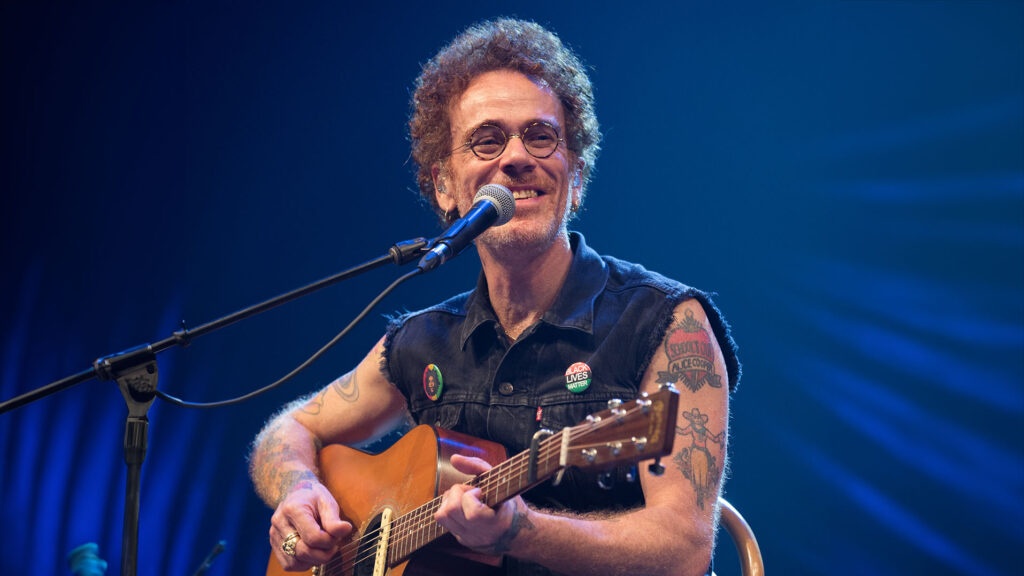Nando Reis será atração do show de encerramento do Salipi 2026 no domingo (14)