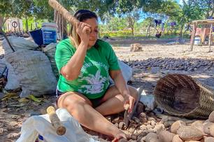 Ofício das quebradeiras de coco babaçu é reconhecido como patrimônio cultural