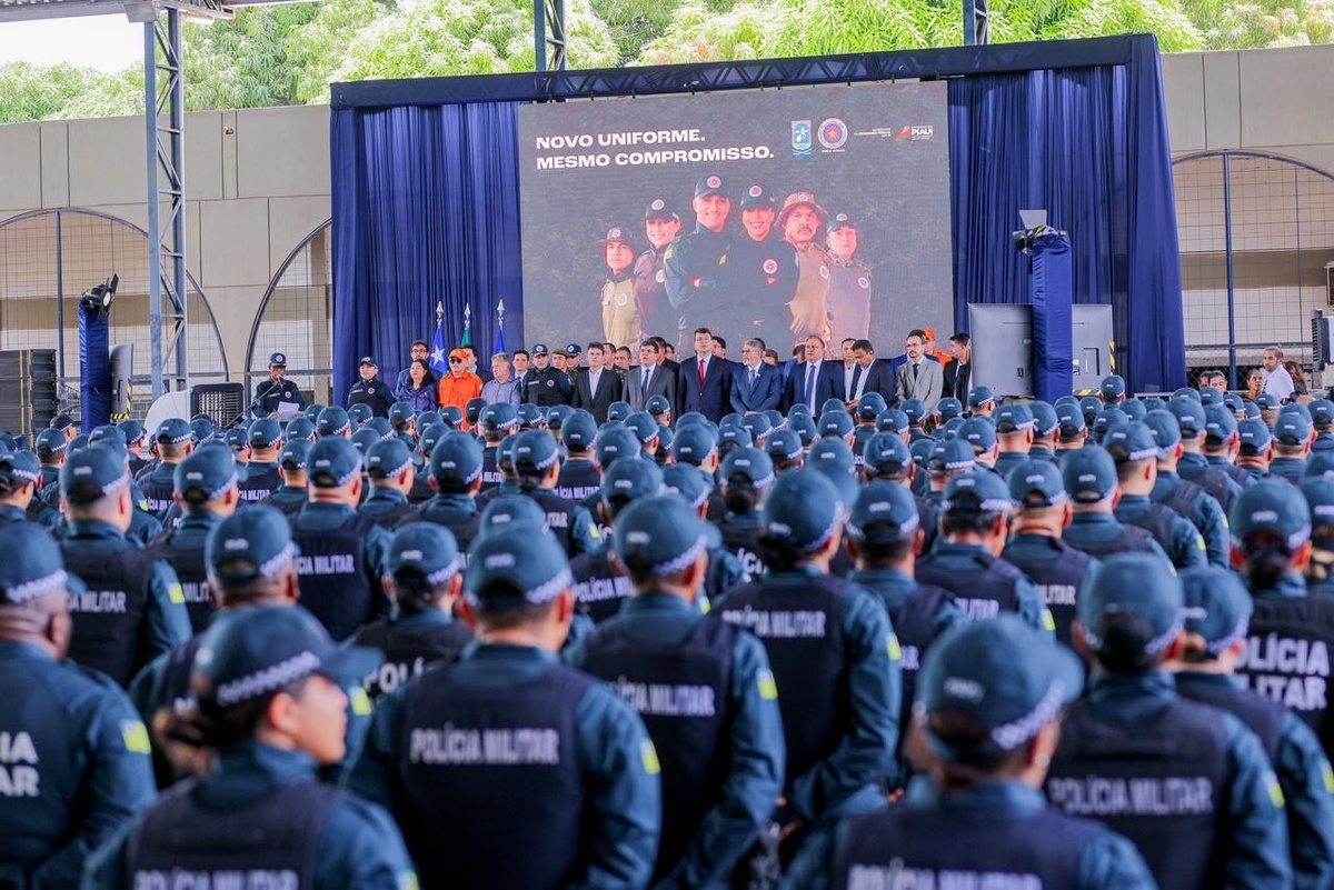 PM celebra 191 anos com desfile cívico, promoções e entrega de honrarias