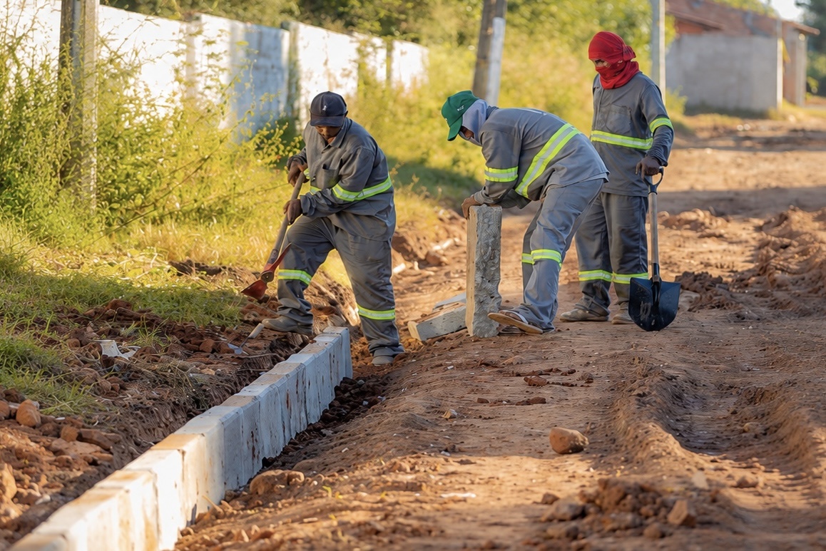 Prefeitura inicia pavimentação de ruas do Parque Alvorada em Timon