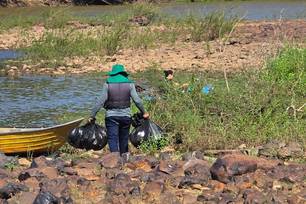 Semarh retira 70 kg de resíduos das margens do Rio Poti em Teresina (Foto: Divulgação)