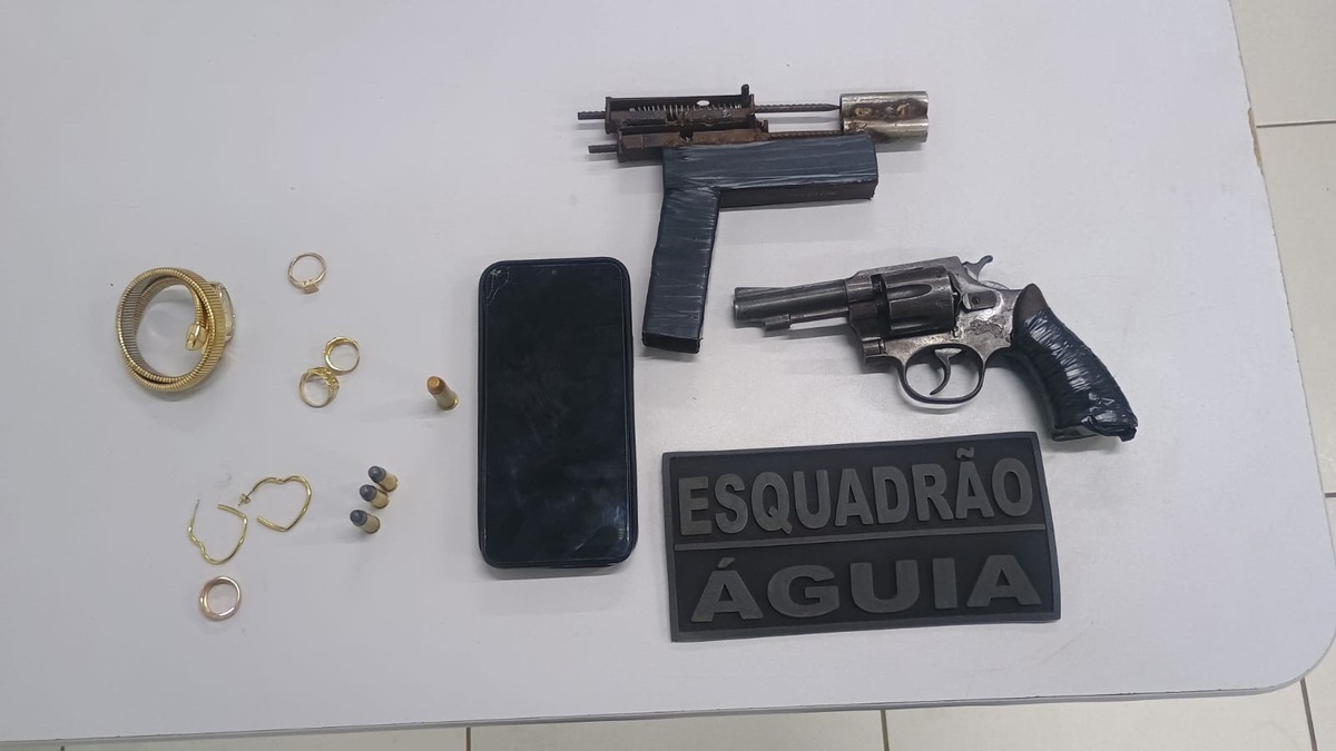 Dupla é presa após perseguição policial em Timon; armas e joias apreendidas