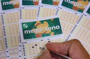 Mega-sena acumula e pagará R$ 78 milhões no próximo sorteio (Foto: Raffa Neddermeyer/Agência Brasil)