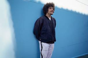 Seis e Meia encerra programação do 1º semestre com show de Chico Chico em THE (Foto: Divulgação)