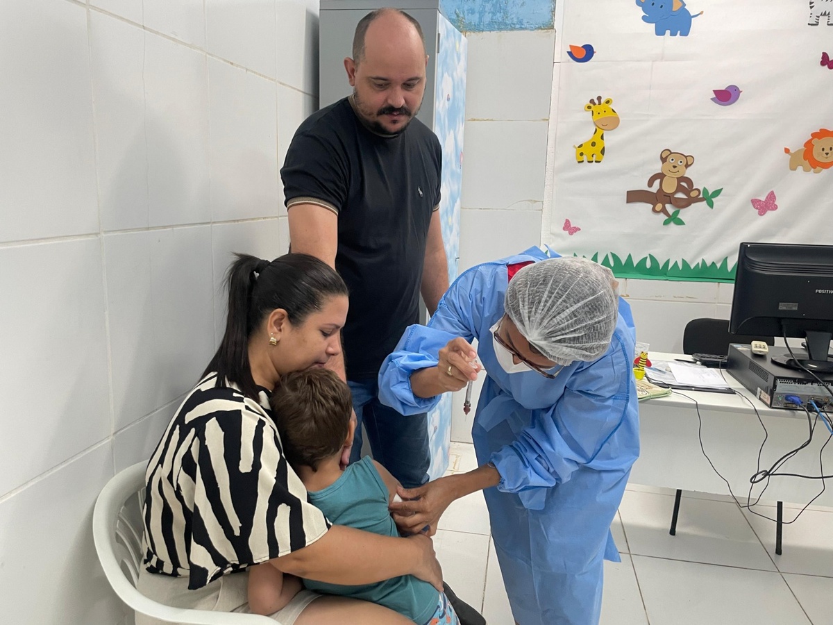 Dia D da multivacinação acontece em 20 postos neste sábado (22)