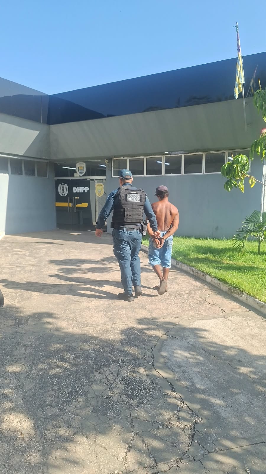 Homem é preso por suspeita de matar outro a facadas na zona Sudeste de Teresina