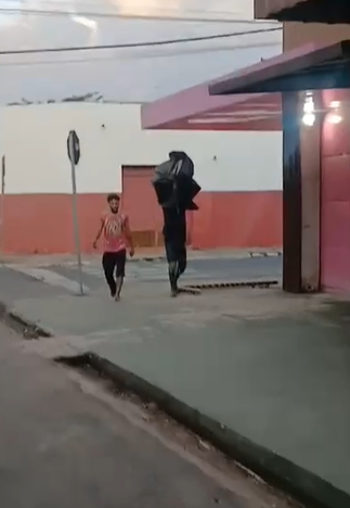Polícia prende suspeitos após furto em comércio no Centro de Teresina; VÍDEO