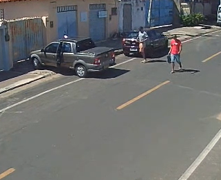 Polícia recupera carro roubado e prende suspeitos na zona Sul de Teresina