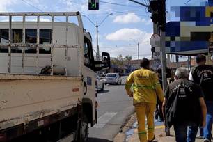 SDU Sul recolhe publicidade irregular em operação na Zona Sul de Teresina