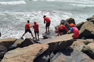 Bombeiros localizam corpo de jovem que afogou no litoral do Piauí (Foto: Divulgação)