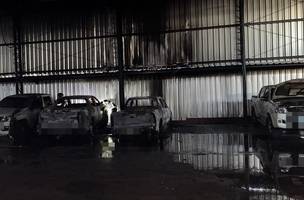 Bombeiros são acionados após incêndio em oficina na zona Leste de Teresina (Foto: Divulgação)