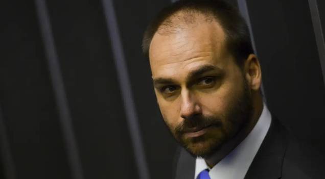 Ministério da Justiça demite Eduardo Bolsonaro por abandono de cargo