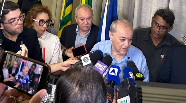 Prefeito anuncia licitação e novas medidas para os ônibus de Teresina