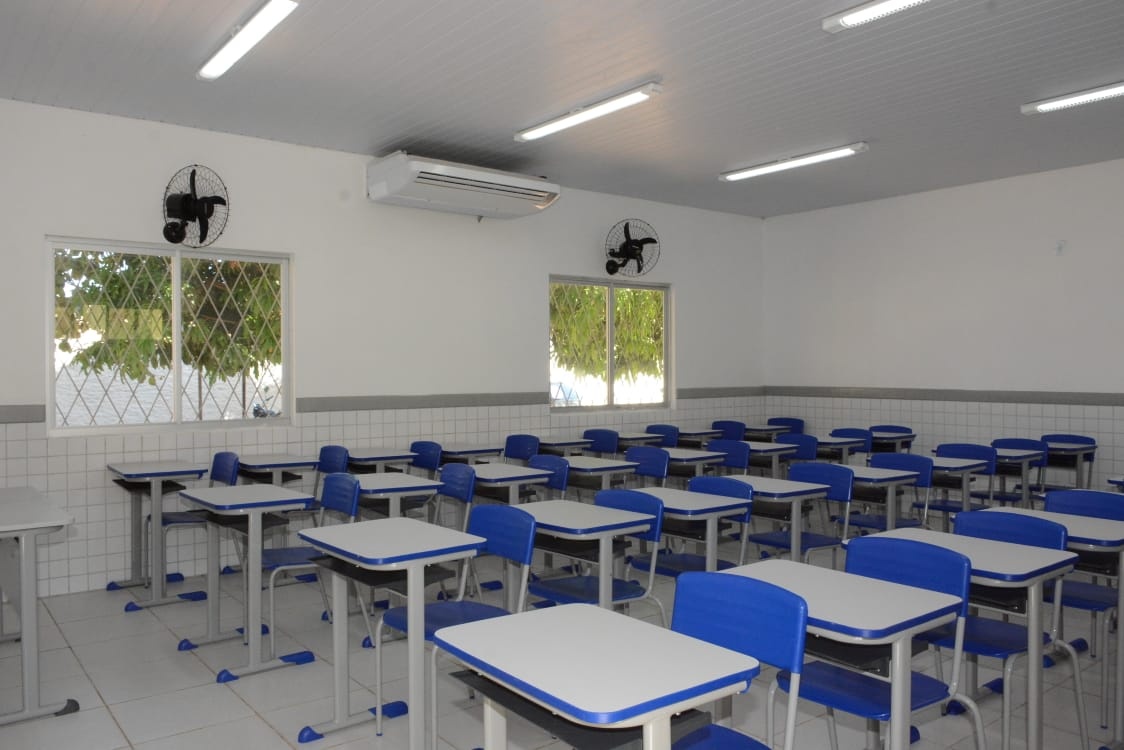 Prefeitura fará estudo sobre plano de carreira para servidores da educação
