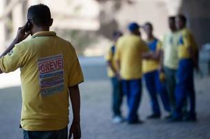 Trabalhadores dos Correios estão em greve por tempo indeterminado